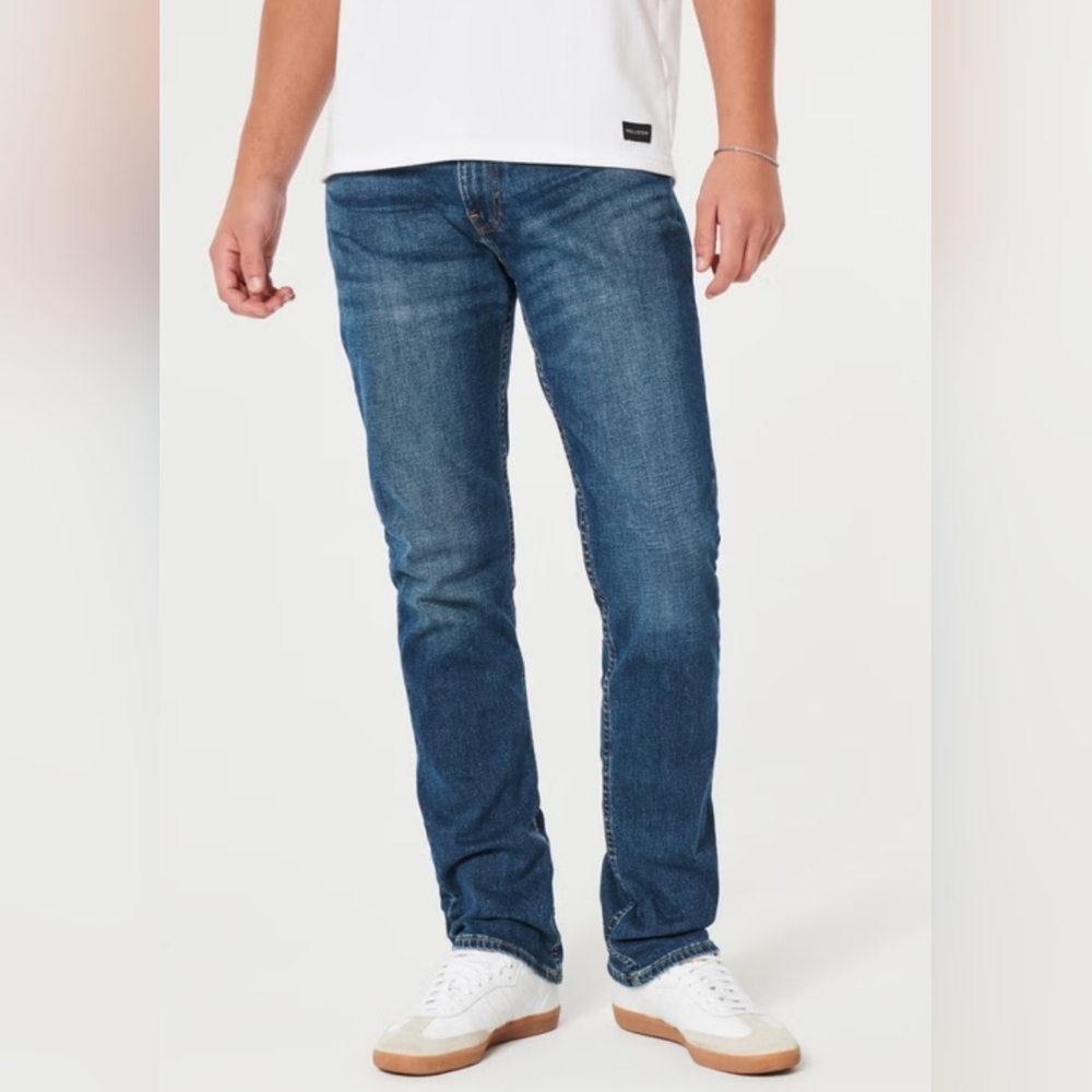 Hollister Men's Dark Wash Slim Straight Jeans, EUC, 29 Inch Waist 32 Length